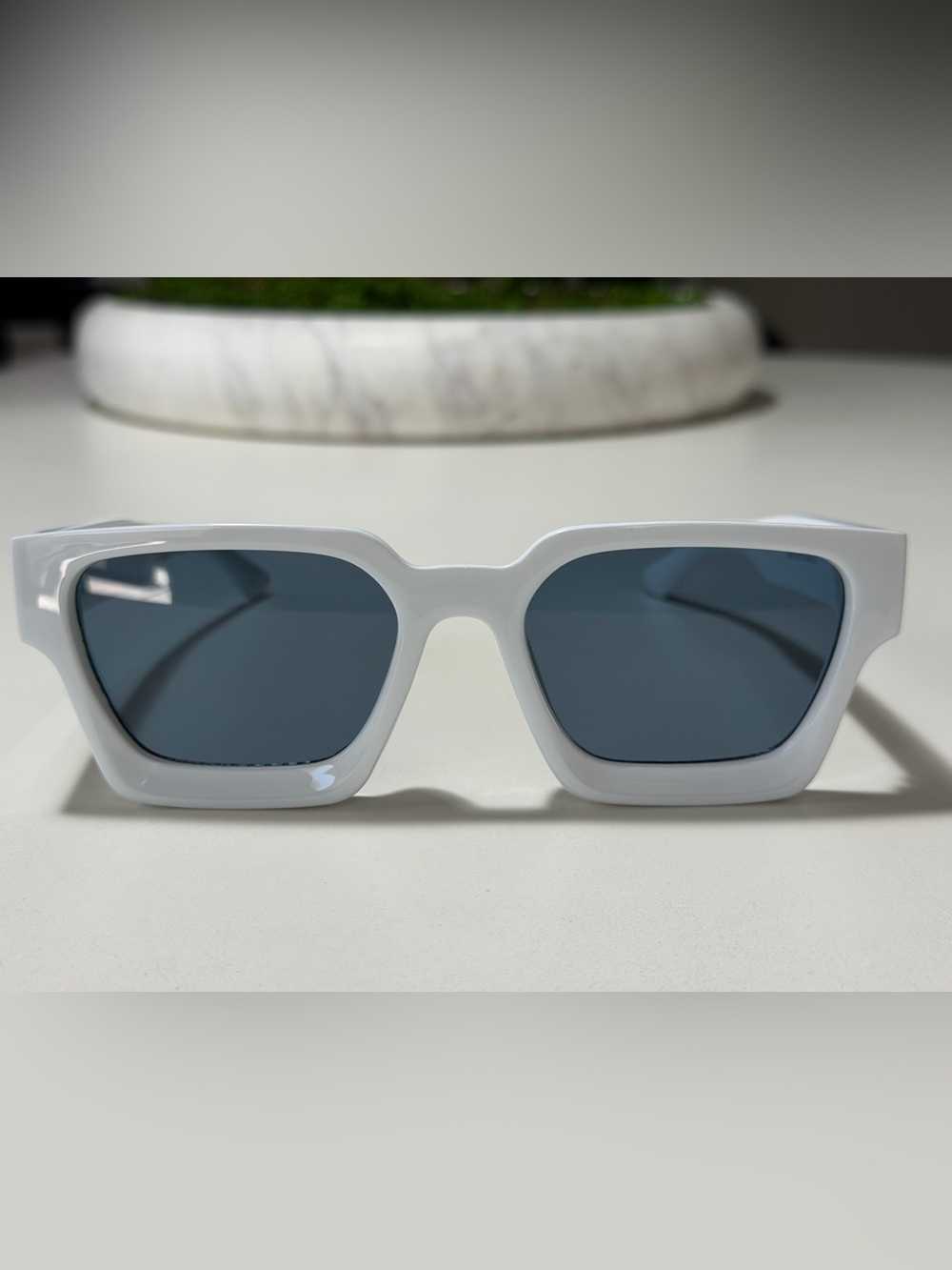 SIFIER Chunky White Rectangle Sunglasses with Dark Lenses